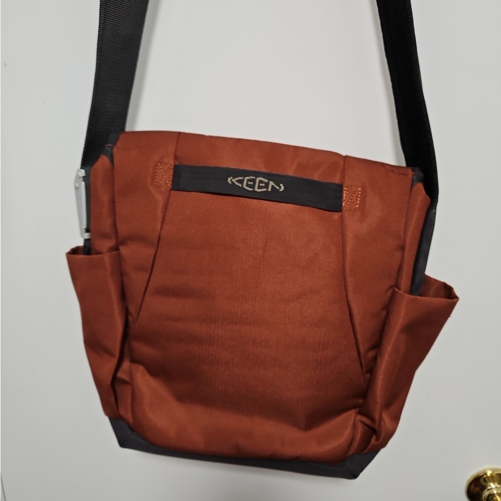 Keen Men's Rust and Black Messenger Bag